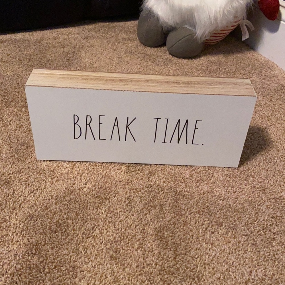 Two-sided break time on one class time on the other